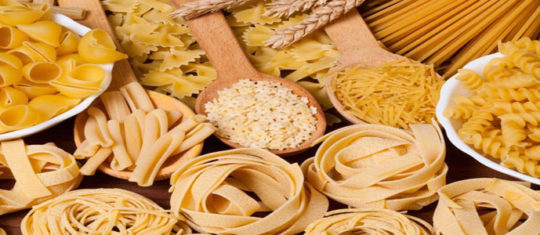 déguster des pâtes typiquement italien