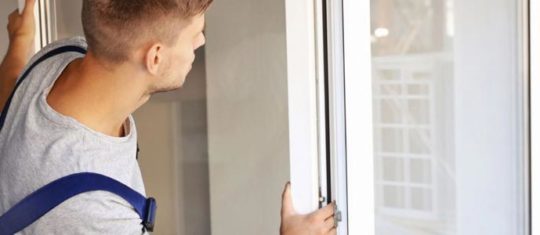 poseur de portes et fenêtres